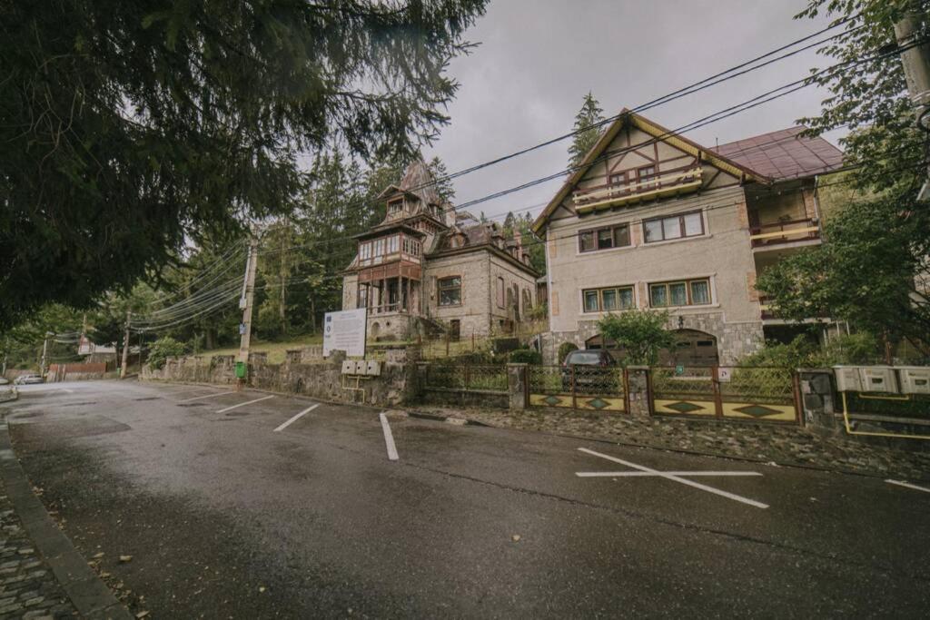 Predoi'S Place シナヤ エクステリア 写真